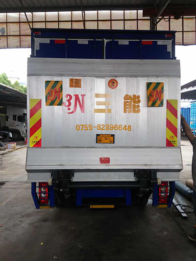 尾板材料選擇，鋁合金與鋼的結(jié)實(shí)效果對(duì)比
